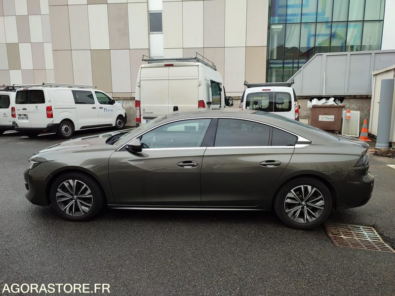 Peugeot 508 HDI ALLURE 160 CV EAT8 - Mobil: gambar 3 Peugeot 508 HDI ALLURE 160 CV EAT8 - Mobil: gambar 3