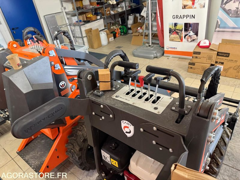 Porte outils SSQ11 PUROSANGUE Worky quad Plus Essence NEUF - Peralatan kebun: gambar 4 Porte outils SSQ11 PUROSANGUE Worky quad Plus Essence NEUF - Peralatan kebun: gambar 4