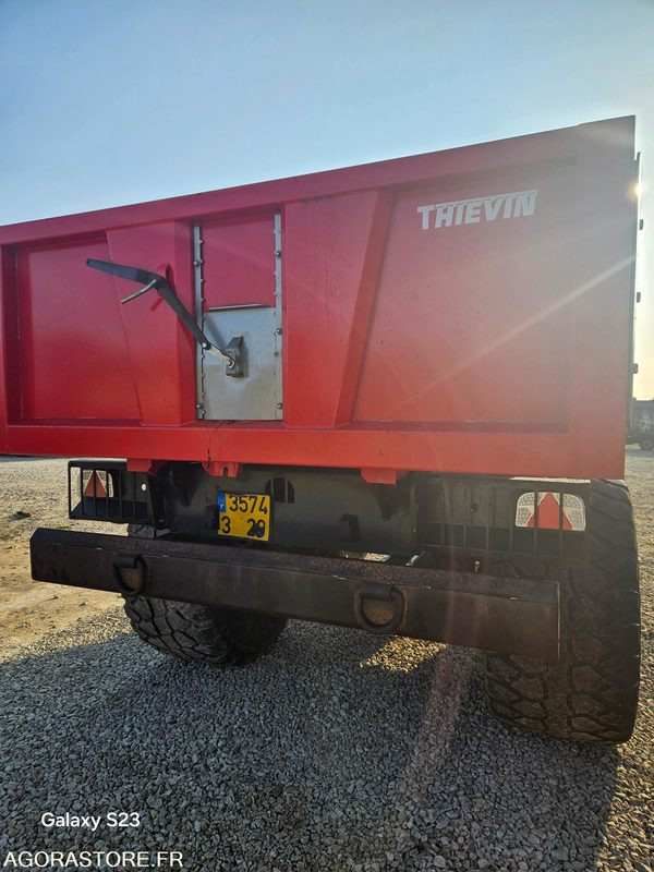 REMORQUE TP THIEVIN MASTER 210-62 DE 2011 - Trailer jungkit: gambar 4 REMORQUE TP THIEVIN MASTER 210-62 DE 2011 - Trailer jungkit: gambar 4