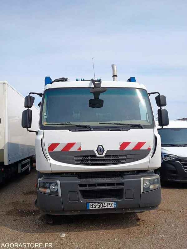 RENAULT 26T/BOM - BS504PZ - 2011 / 321 051 KM - Truk sampah: gambar 2 RENAULT 26T/BOM - BS504PZ - 2011 / 321 051 KM - Truk sampah: gambar 2