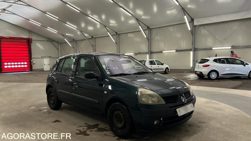 RENAULT-CLIO- 1.4-16V-EXTRÊME-ESSENCE-154073KMS - Mobil: gambar 4 RENAULT-CLIO- 1.4-16V-EXTRÊME-ESSENCE-154073KMS - Mobil: gambar 4