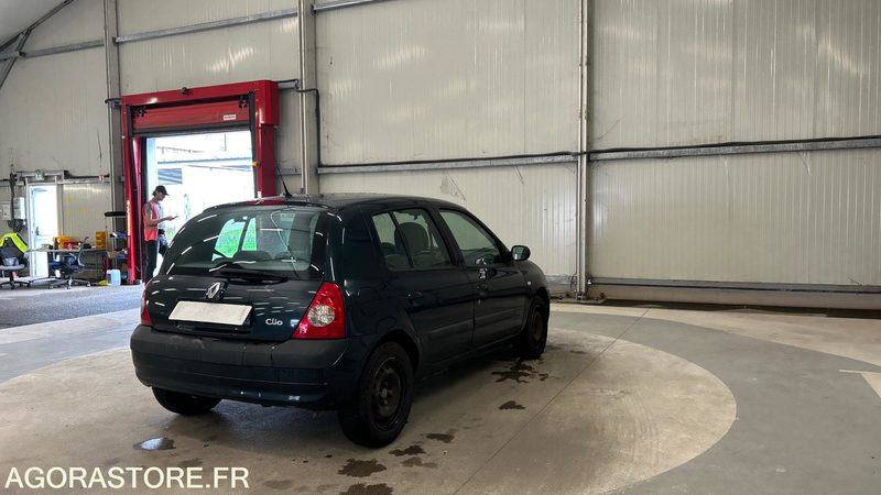RENAULT-CLIO- 1.4-16V-EXTRÊME-ESSENCE-154073KMS - Mobil: gambar 2 RENAULT-CLIO- 1.4-16V-EXTRÊME-ESSENCE-154073KMS - Mobil: gambar 2