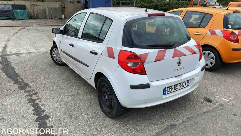 RENAULT CLIO - 2007 - 137569 KM - Mobil: gambar 4 RENAULT CLIO - 2007 - 137569 KM - Mobil: gambar 4
