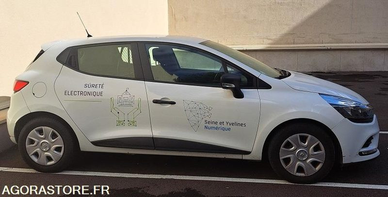 RENAULT - CLIO - 2018 - 79 000 KM - Mobil: gambar 4 RENAULT - CLIO - 2018 - 79 000 KM - Mobil: gambar 4