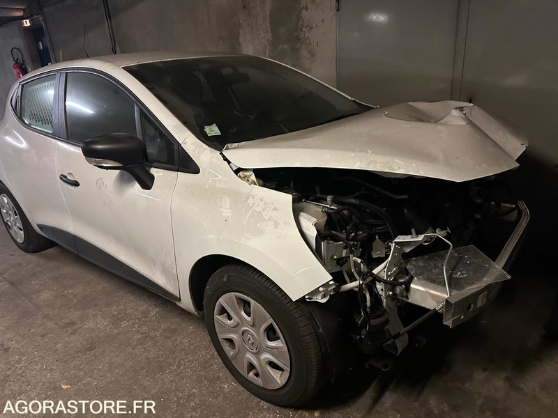 RENAULT CLIO - 2020 - 1858 KM - Mobil: gambar 1 RENAULT CLIO - 2020 - 1858 KM - Mobil: gambar 1