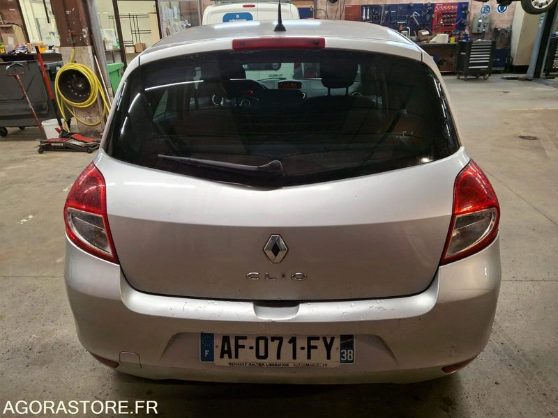 RENAULT CLIO 3 ESSENCE - Mobil: gambar 3 RENAULT CLIO 3 ESSENCE - Mobil: gambar 3