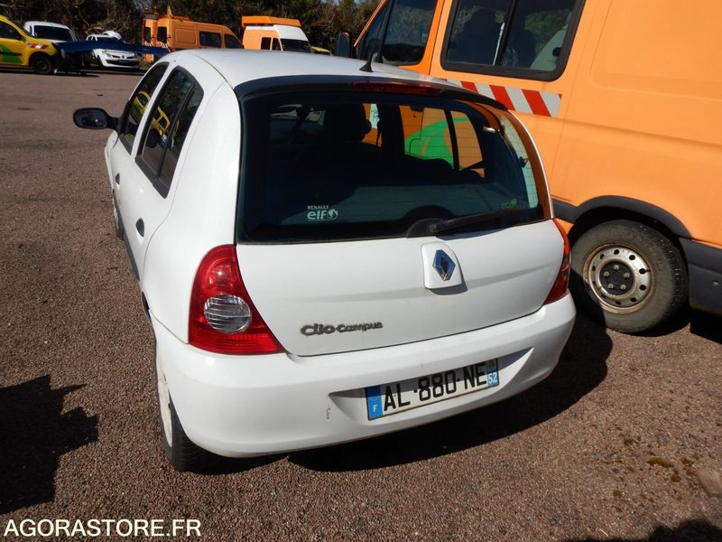 RENAULT CLIO Diesel - Mobil: gambar 2 RENAULT CLIO Diesel - Mobil: gambar 2