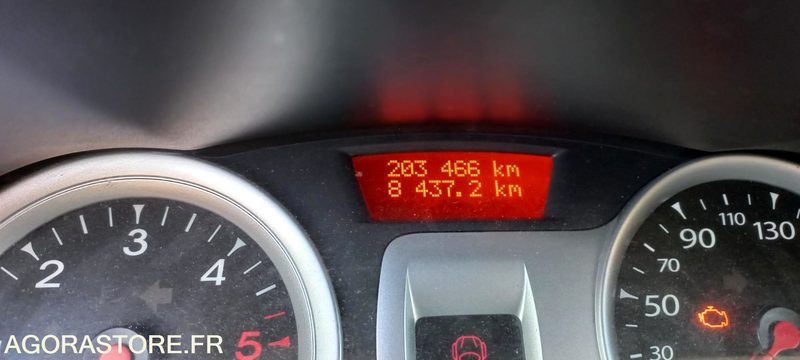 RENAULT CLIO SOCIETE de 2011 - 203 500 km (R30359) - Mobil: gambar 5 RENAULT CLIO SOCIETE de 2011 - 203 500 km (R30359) - Mobil: gambar 5
