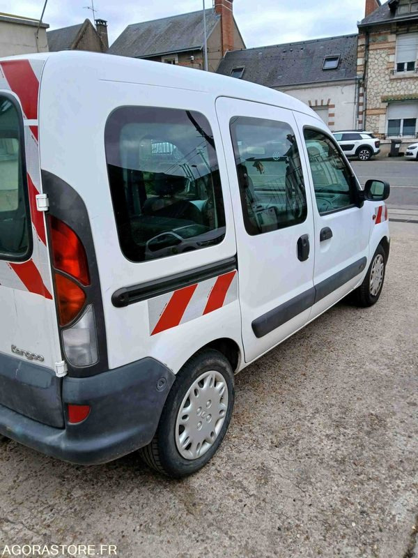 RENAULT KANGOO 1.2 - Mobil: gambar 5 RENAULT KANGOO 1.2 - Mobil: gambar 5