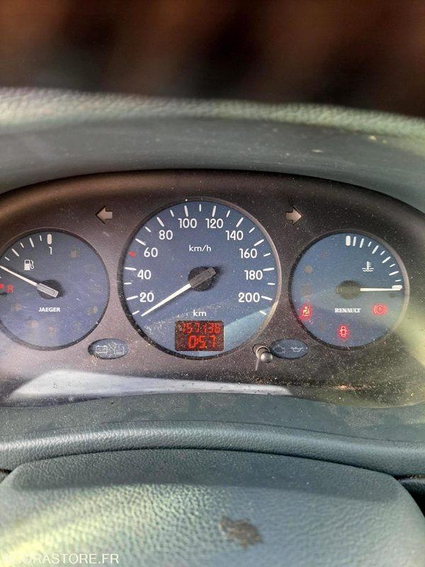 RENAULT KANGOO 157000kms 2000 - Van kecil: gambar 4 RENAULT KANGOO 157000kms 2000 - Van kecil: gambar 4