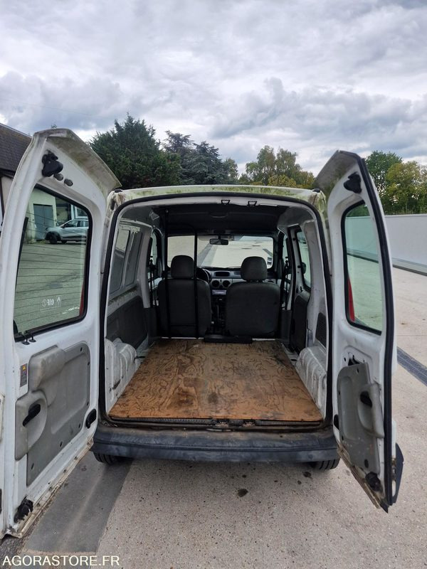 Van kecil RENAULT KANGOO - LOT N°2: gambar 6 Van kecil RENAULT KANGOO - LOT N°2: gambar 6