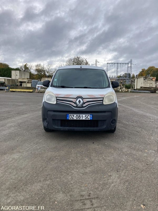 RENAULT KANGOO diesel - Année 2016 - 322 400 km - Van kecil: gambar 3 RENAULT KANGOO diesel - Année 2016 - 322 400 km - Van kecil: gambar 3