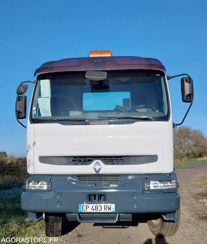RENAULT KERAX 370-26 / 2004 / 715710 Km avec peinture neuve - Truk sasis: gambar 5 RENAULT KERAX 370-26 / 2004 / 715710 Km avec peinture neuve - Truk sasis: gambar 5