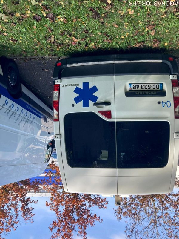 RENAULT MASTER VASP type ambulance - Ambulans: gambar 3 RENAULT MASTER VASP type ambulance - Ambulans: gambar 3