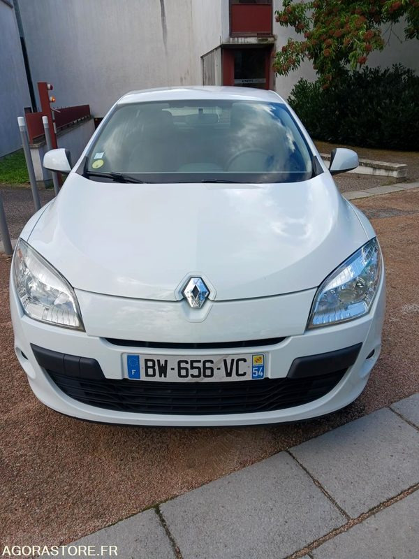 RENAULT MEGANE PHASE 2 DIESEL - Mobil: gambar 1 RENAULT MEGANE PHASE 2 DIESEL - Mobil: gambar 1