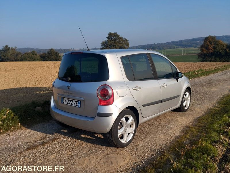 RENAULT MODUS - 102000 KILOMETRES - ESSENCE - Mobil: gambar 4 RENAULT MODUS - 102000 KILOMETRES - ESSENCE - Mobil: gambar 4