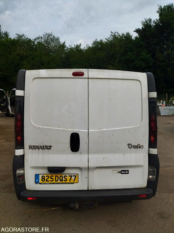 RENAULT TRAFIC DE 2005  71234 KM - Van panel: gambar 3 RENAULT TRAFIC DE 2005  71234 KM - Van panel: gambar 3