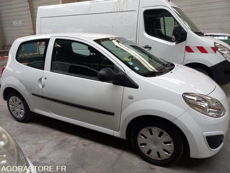 RENAULT TWINGO EK-677-PV - Mobil: gambar 3 RENAULT TWINGO EK-677-PV - Mobil: gambar 3