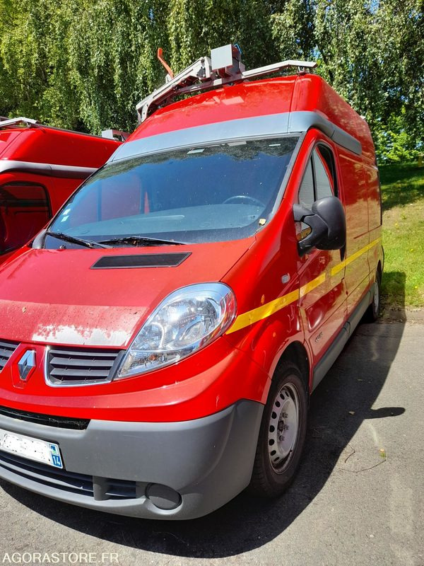 RENAULT Trafic II Fourgon Phase 2 L2H2 1200kg 2.0 dCi 16V 115 cv (MECA 562) - Van panel: gambar 3 RENAULT Trafic II Fourgon Phase 2 L2H2 1200kg 2.0 dCi 16V 115 cv (MECA 562) - Van panel: gambar 3