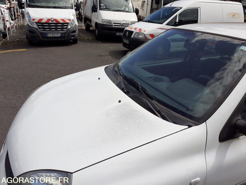 Renault Clio 1.2 16v 75 cv 5 portes - Mobil: gambar 4 Renault Clio 1.2 16v 75 cv 5 portes - Mobil: gambar 4