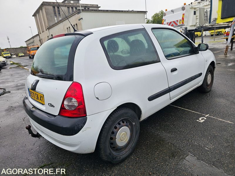 Renault Clio - 2005 - 94635KM - 8970SK41 - Mobil: gambar 3 Renault Clio - 2005 - 94635KM - 8970SK41 - Mobil: gambar 3