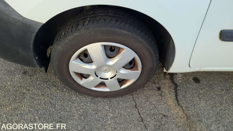 Renault Kangoo - 2011 - 83647kms - BE077EM - Van kecil: gambar 4 Renault Kangoo - 2011 - 83647kms - BE077EM - Van kecil: gambar 4