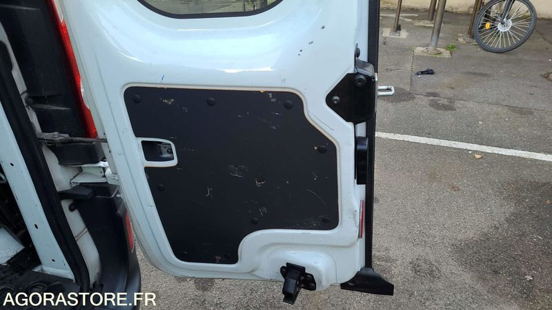 Renault Kangoo - 2011 - 83647kms - BE077EM - Van kecil: gambar 5 Renault Kangoo - 2011 - 83647kms - BE077EM - Van kecil: gambar 5