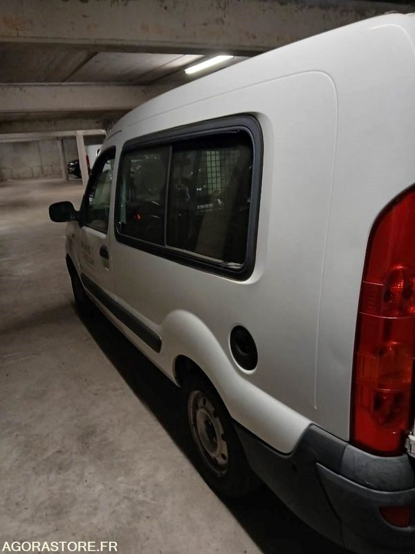Renault Kangoo 5 places - Mobil: gambar 2 Renault Kangoo 5 places - Mobil: gambar 2