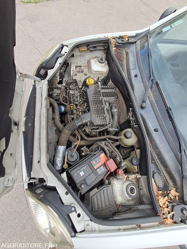 Van kecil Renault Kangoo 6594ZH42: gambar 18