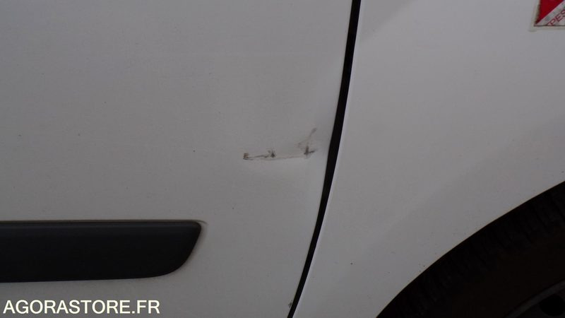 Van kecil Renault Kangoo DQ-904-LH (BP): gambar 9 Van kecil Renault Kangoo DQ-904-LH (BP): gambar 9