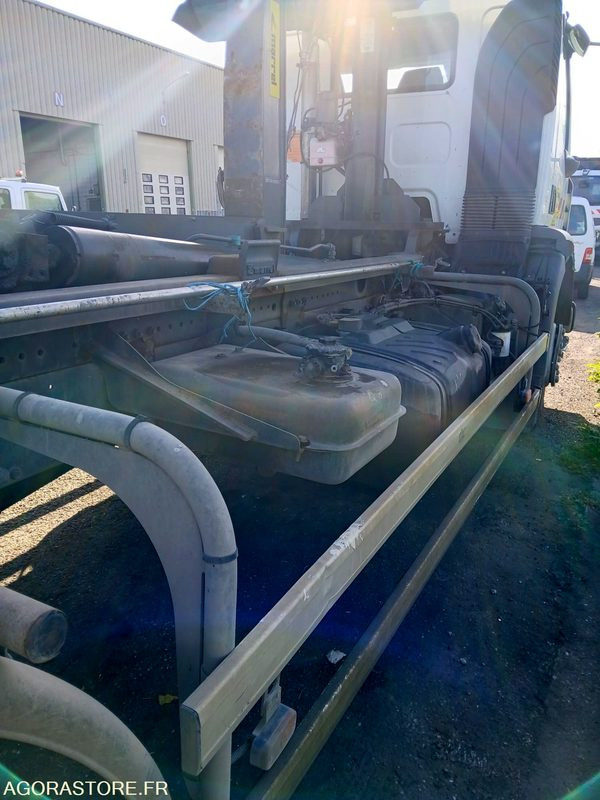 Renault Midlum BX-718-LK - Hook lift: gambar 5 Renault Midlum BX-718-LK - Hook lift: gambar 5