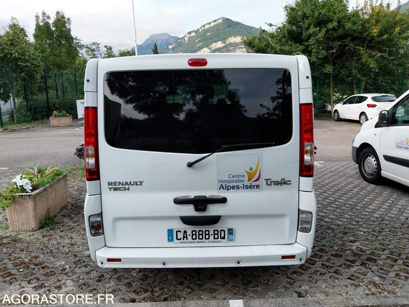 Renault Trafic - 2012 - 101452 kms - Bus mini, Van penumpang: gambar 4 Renault Trafic - 2012 - 101452 kms - Bus mini, Van penumpang: gambar 4