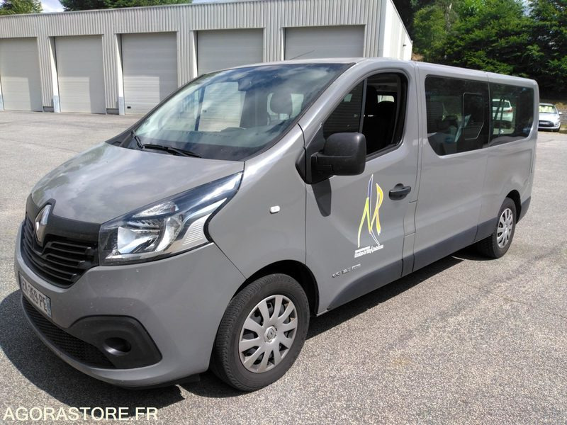 Renault Trafic 2017 114300 kms - Bus mini, Van penumpang: gambar 1 Renault Trafic 2017 114300 kms - Bus mini, Van penumpang: gambar 1