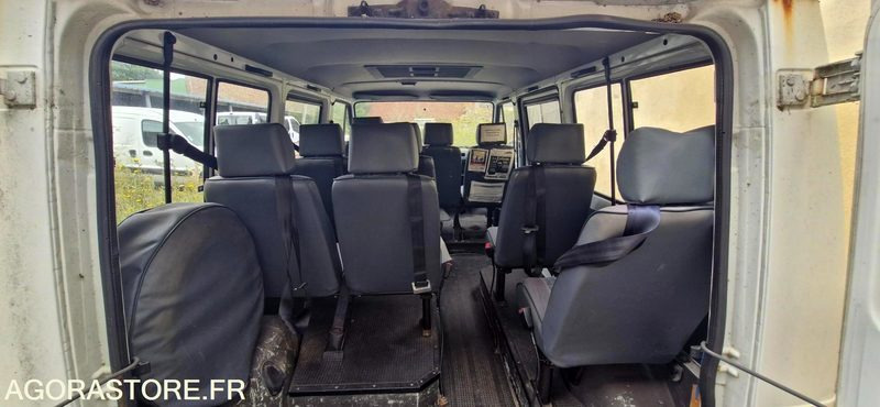 Renault Trafic 9 places 1997 33855 km - Bus mini, Van penumpang: gambar 4 Renault Trafic 9 places 1997 33855 km - Bus mini, Van penumpang: gambar 4