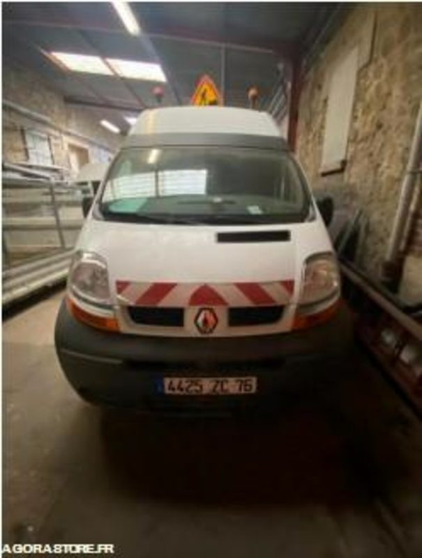 Renault Trafic - 92373kms - 2008 - 4425ZC76 - Van panel: gambar 1 Renault Trafic - 92373kms - 2008 - 4425ZC76 - Van panel: gambar 1