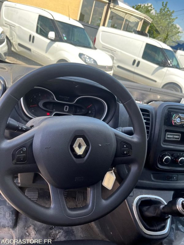 Renault Trafic III L2H1 1200 Energy - 2021 - 161 000km - Van panel: gambar 5 Renault Trafic III L2H1 1200 Energy - 2021 - 161 000km - Van panel: gambar 5