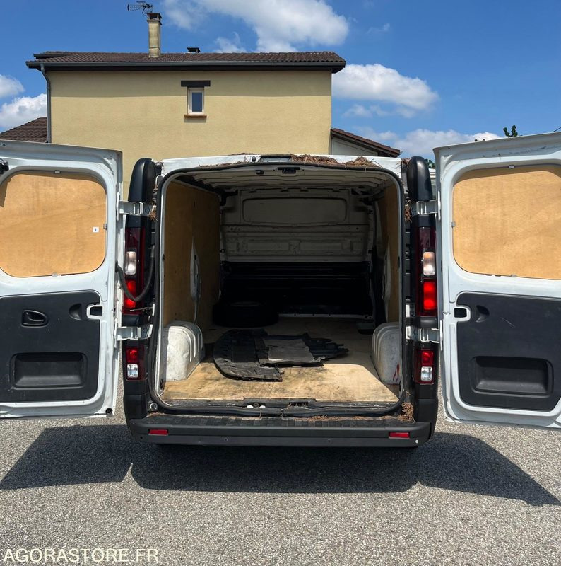 Renault Trafic L2H1 1200 Energy Confort - 2018 - 180 000km - Van panel: gambar 5 Renault Trafic L2H1 1200 Energy Confort - 2018 - 180 000km - Van panel: gambar 5