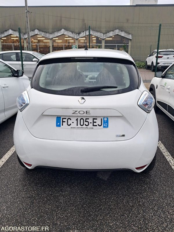 Renault ZOE FC-105-EJ - Mobil: gambar 4 Renault ZOE FC-105-EJ - Mobil: gambar 4