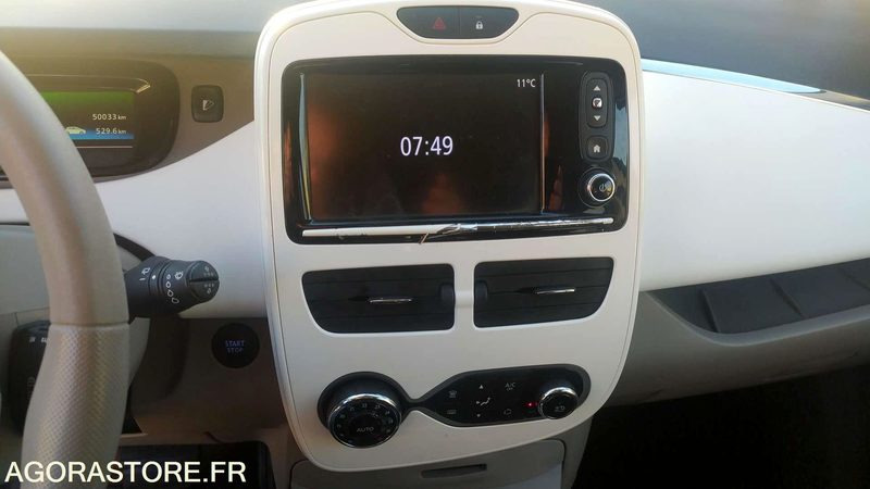 Renault Zoe - 2016 - Mobil: gambar 4 Renault Zoe - 2016 - Mobil: gambar 4