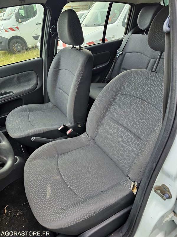 Renault clio - 2008 - 189212km - 2985WX28 - Mobil: gambar 5 Renault clio - 2008 - 189212km - 2985WX28 - Mobil: gambar 5