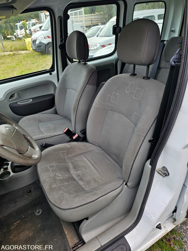Renault kangoo - 2007 - 243472km - 1330WN28 - Mobil: gambar 5 Renault kangoo - 2007 - 243472km - 1330WN28 - Mobil: gambar 5