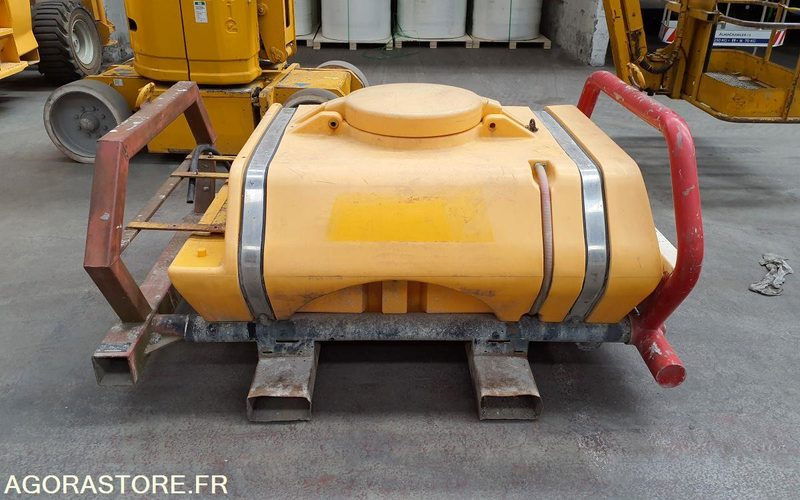 Réservoir d'eau divers pour SKID 940L pour pales - Membangun inventaris: gambar 1 Réservoir d'eau divers pour SKID 940L pour pales - Membangun inventaris: gambar 1