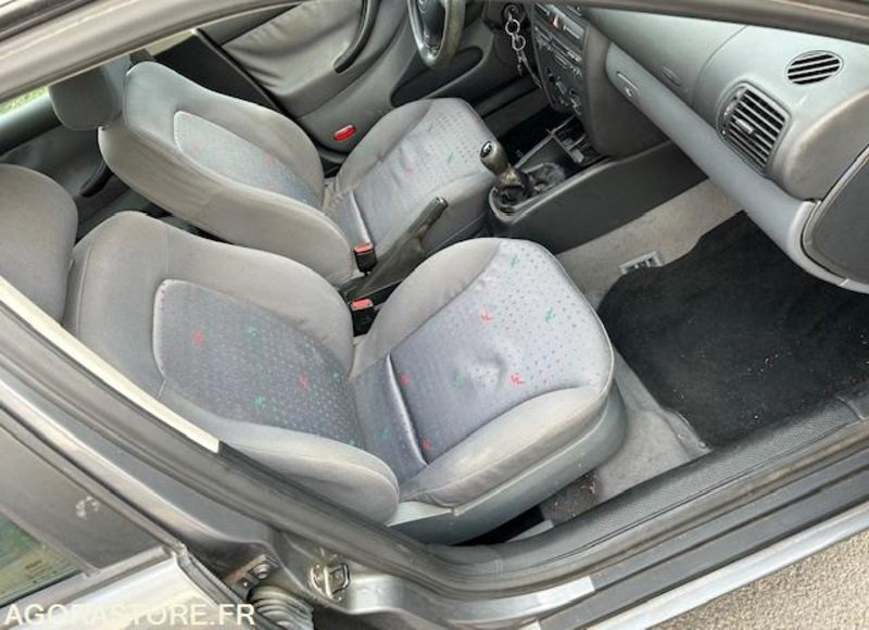 SEAT TOLEDO 1.9 TDI 110 CH - 2000 - 208 500 kms - Mobil: gambar 5 SEAT TOLEDO 1.9 TDI 110 CH - 2000 - 208 500 kms - Mobil: gambar 5