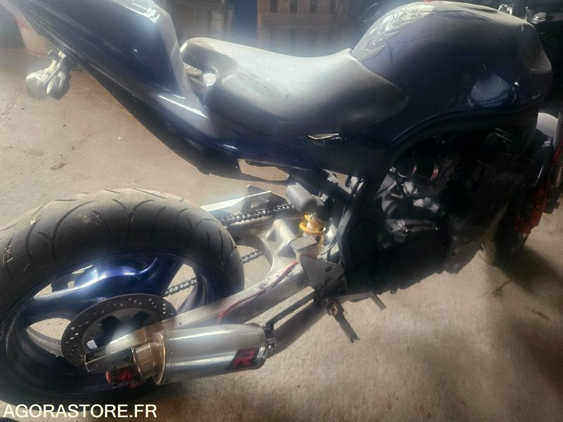 SUZUKI GSF 650 SANS CG VENTE POUR PIECE - Sepeda motor: gambar 3 SUZUKI GSF 650 SANS CG VENTE POUR PIECE - Sepeda motor: gambar 3