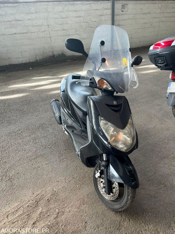 Scooter 125 Yamaha Cygnus 60000kms - 2011 - Sepeda motor: gambar 5 Scooter 125 Yamaha Cygnus 60000kms - 2011 - Sepeda motor: gambar 5