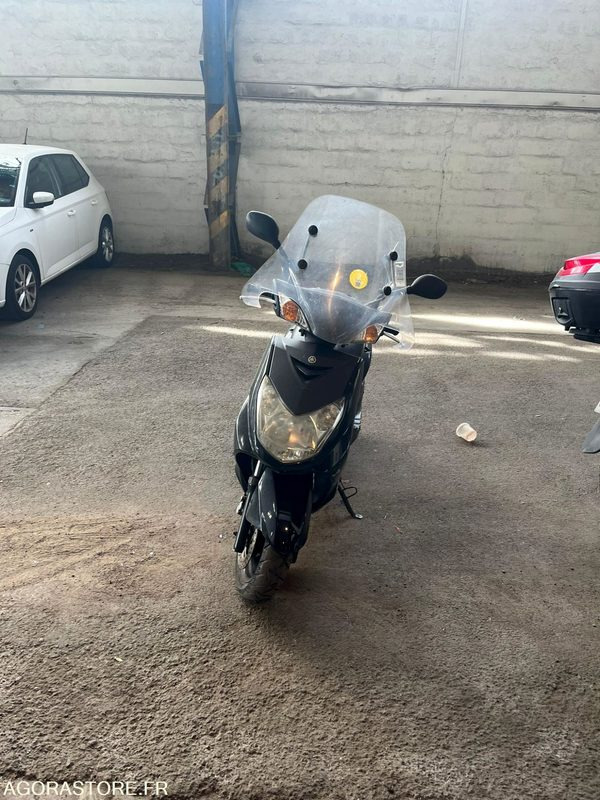 Scooter 125 Yamaha Cygnus 60000kms - 2011 - Sepeda motor: gambar 3 Scooter 125 Yamaha Cygnus 60000kms - 2011 - Sepeda motor: gambar 3