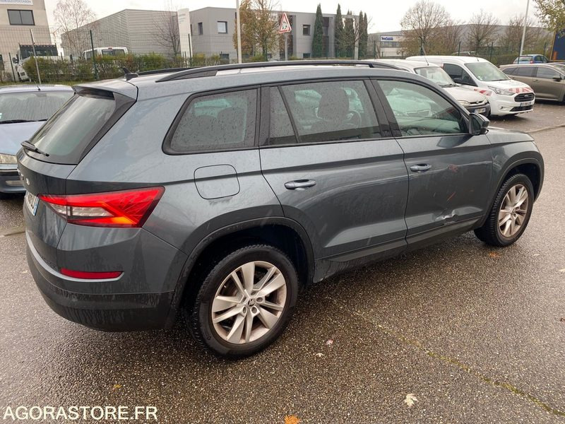 Skoda Kodiaq 2.0 TDI 16V 4x2 DSG7 150 cv Boîte auto - 2020 - 280750km - Mobil SUV: gambar 2 Skoda Kodiaq 2.0 TDI 16V 4x2 DSG7 150 cv Boîte auto - 2020 - 280750km - Mobil SUV: gambar 2