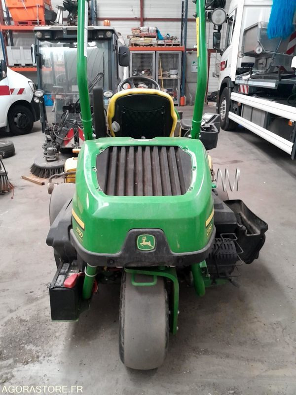 TONDEUSE AUTOPORTEE DE GREEN 2750E CUT DSL JOHN DEERE - 2024 / 600H - Peralatan kebun: gambar 3 TONDEUSE AUTOPORTEE DE GREEN 2750E CUT DSL JOHN DEERE - 2024 / 600H - Peralatan kebun: gambar 3