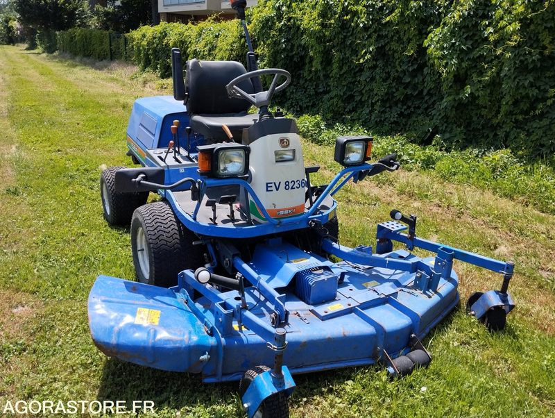 TONDEUSE AUTOPORTEE ISEKI SF303 - Mesin pemotong rumput: gambar 2 TONDEUSE AUTOPORTEE ISEKI SF303 - Mesin pemotong rumput: gambar 2