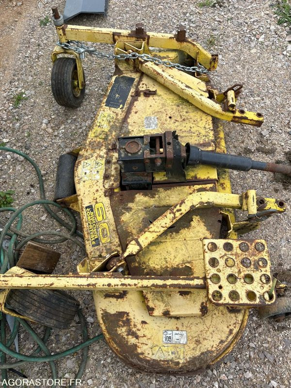 TONDEUSE AUTOPORTEE JOHN DEERE - Mesin pemotong rumput: gambar 3 TONDEUSE AUTOPORTEE JOHN DEERE - Mesin pemotong rumput: gambar 3